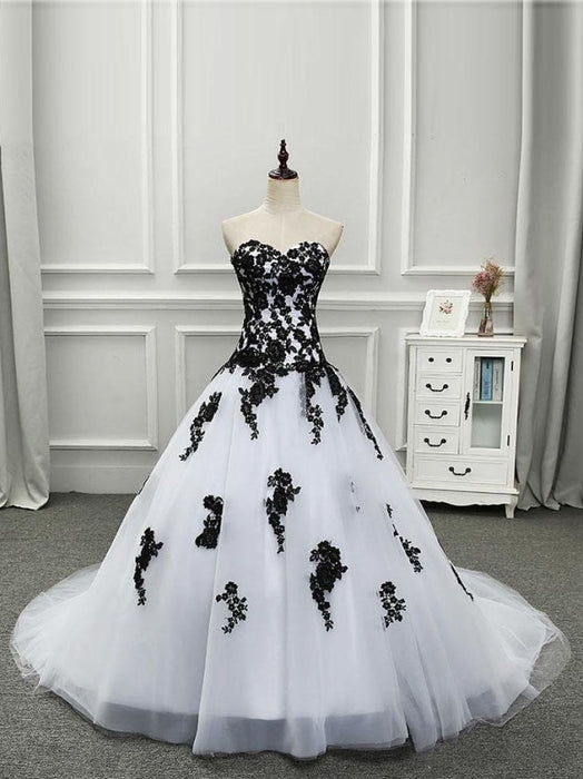 Engagement Gothic Wedding Dresses Ball Gown Off Shoulder Cap Sleeve Court  Train Satin Bridal Gowns With Lace Ruched 2024 2024 - $455.99