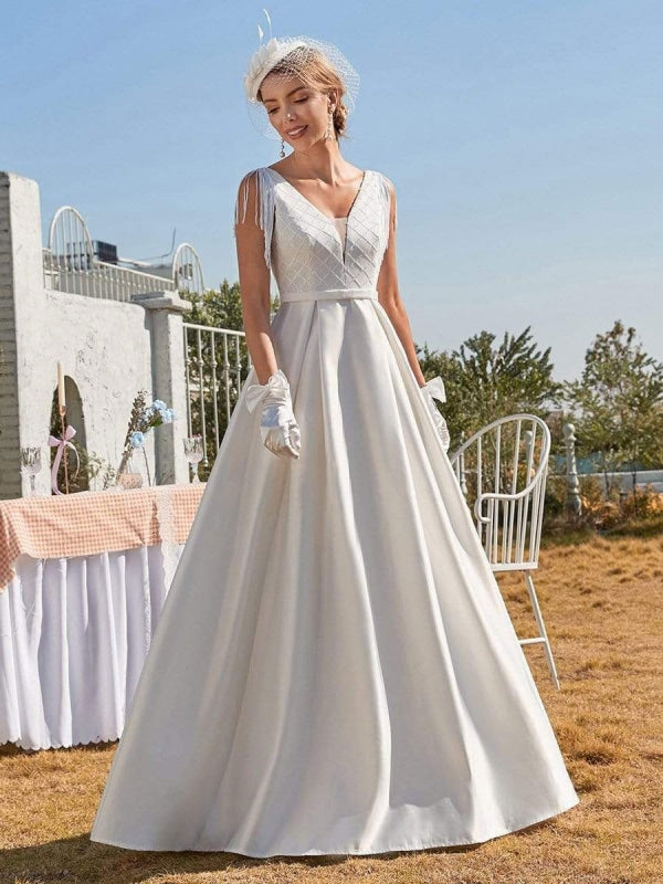 White Intage Wedding Dress V-Neck Sleeveless Natural Waist Satin Fabric Floor-Length Fringe Traditional Dresses For Bride