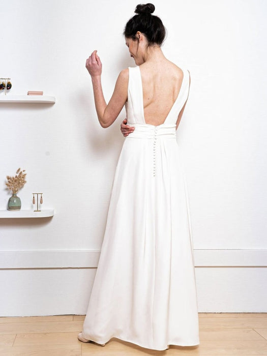 White Simple Wedding Dress Satin Fabric V-Neck Sleeveless Buttons A-Line Long Bridal Dresses