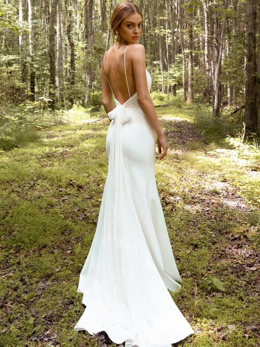 White Simple Wedding Dress Spaghetti Straps Satin Fabric V-Neck Sleeveless Ruffles Mermaid Bridal Dresses