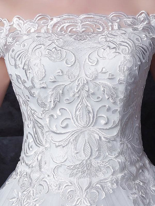 White Wedding Dresses Lace Off Shoulder Short Sleeve Lace Applique Floor Length Bridal Dress