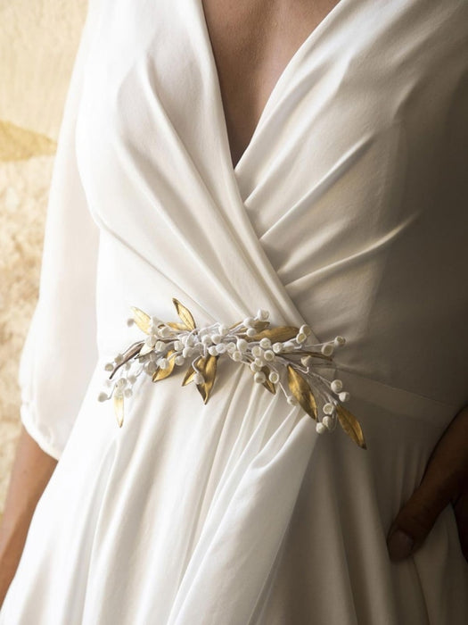 White Wedding Dresses With Train A Line Floor Length 3/4 Length Sleeves Pleated V Neck Bridal Dresses